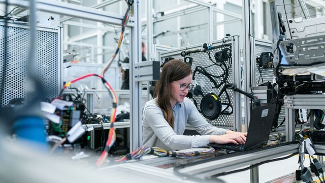 Como a Tecnologia pode ajudar durante uma crise global? Ganhar Dinheiro em Casa 